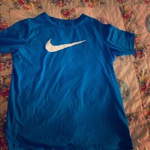 Nike tee